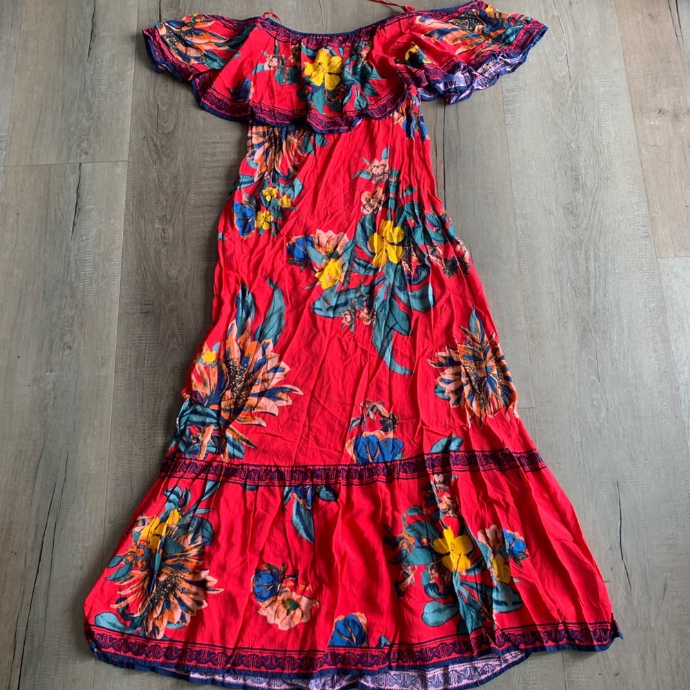 Size Medium Red Tropical Maxi Dress by Flying Tomato. Flat Rayon.